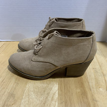 Rocket Dog Ankle Boots Womens 9.5W Beige Suede Heels Lace Up Booties - $420.91 MXN