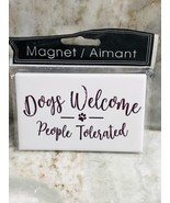 New-Refrigerator Ceramic Magnet. “Dogs Welcome People Together”. - $297.22 MXN