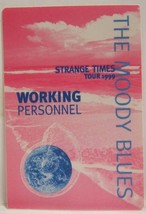 THE MOODY BLUES - VINTAGE ORIGINAL CLOTH CONCERT TOUR BACKSTAGE PASS - $192.93 MXN