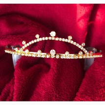 Stunning Sunnywood Simply Curved Gold Crystal Rhinestone Tiara Combs 1.18&quot; High - £16.02 GBP
