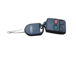 TAURUS    2002 Fob/Remote 336202 - $44.55