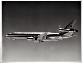 Photographs American Airlines  2 Black &amp; White photos 1- DC 10 &amp; 1- 747 - $3.50