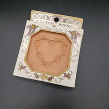 Cotton Press Heart of Flowers Mini Mold Cookie Mold Vintage 1996 Terra Cotta 3.5 - £6.89 GBP