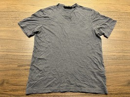 Travis Mathew Men’s Gray Striped V-Neck T-Shirt - Medium - £9.43 GBP