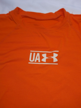 UNDER ARMOUR Size YMD Orange Poly blend T-shirt - $4.83