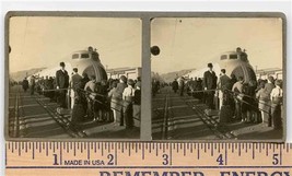 Crowd Visiting New Union Pacific Railroad&#39;s M-10000 Original Stereoview 1934 - £66.12 GBP