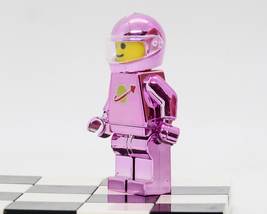 Custom minifigure spaceman astronaut Metallic Pink space series GO1140 image 2