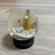 Chanel Snow Ball Dome White Christmas Tree Novelty Benefit VIP Limited-
... - £106.17 GBP