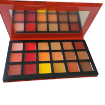 Kara Beauty Cosmetics Magic In The Air Eyeshadow Palette New without Box - £10.59 GBP