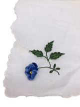 Vtg 1940s Handkerchief Pansy Floral Raised Embroidered Corner Edges Whit... - $295.54 MXN