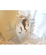 LENOX CHERRY BLOSSOM BUD VASE 8.5&quot; GOLD ACCENTED PIERCED NEW IN BOX - $34.60