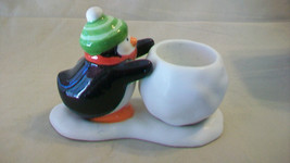 CERAMIC PENGUIN PUSHING A SNOWBALL TEA LIGHT CANDLE HOLDER FROM HALLMARK - £16.02 GBP