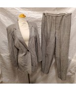Dana Buchman Petite Women&#39;s Gray Blazer Size 8 and Pants Size 10 - £54.48 GBP