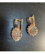 585 14K RG Stamped Dalia Flower Bloom Sparkle Stud Earrings - $745.50 MXN