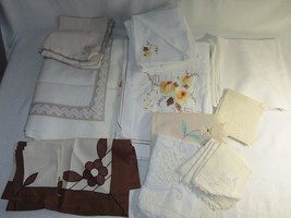Lot of 6 Vintage Tablecloths 34 Napkins Embroidered Applique Crochet Lace Damask - £47.47 GBP