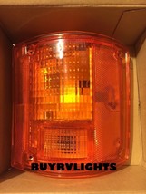 NATIONAL SEA VIEW 1998 1999 RIGHT PASSENGER REAR TURN SIGNAL LIGHT LAMP RV - £93.48 GBP