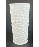 WHITE MILK GLASS VASE Pebble Leaf Fruit Pattern Wedding Decor Farmhouse ... - €20,61 EUR