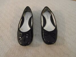 NORDSTROMS WOMEN&#39;S sz2M GENUINE LEATHER UPPER BLACK BALLET SLIP ON FLATS... - $11.39