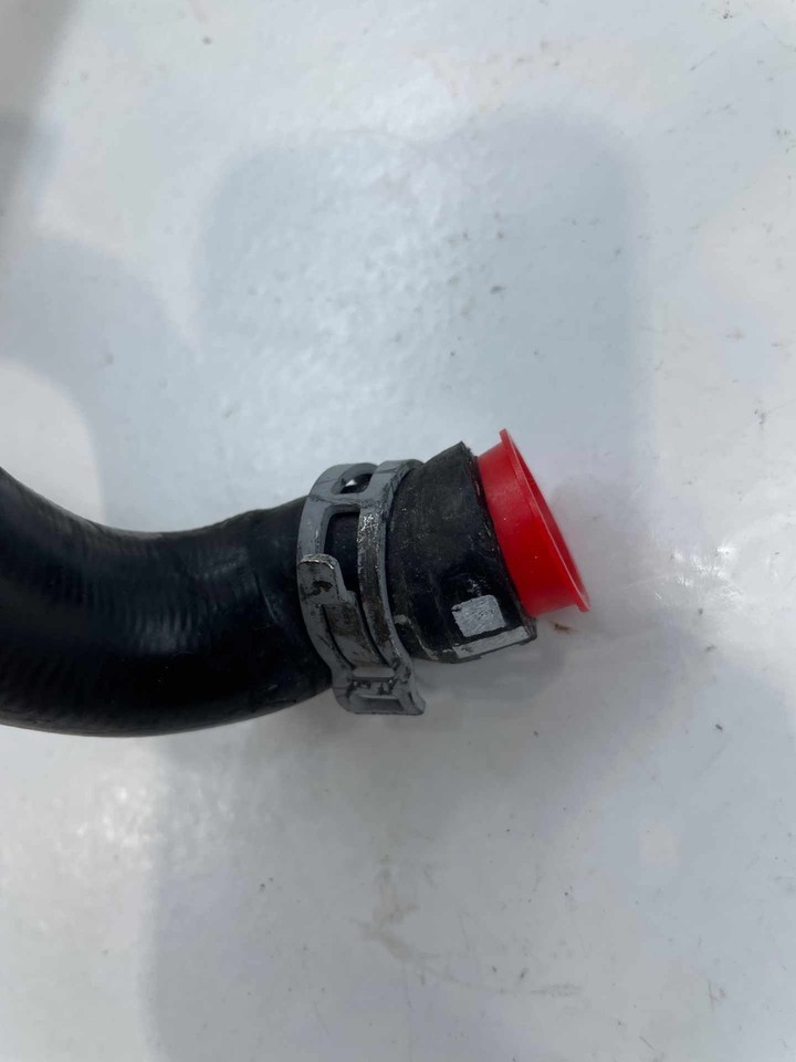 2023 Chevy Bolt EUV LT Drive Motor Battery Surge Tank With Hose & Cap 42769329 Item image 5