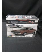 Sealed REVELL 1/25 Scale 1968 Dodge Charger R/T 2-in-1 &quot;Special Edition&quot;... - $551.00 MXN