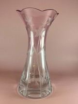 Lenox Clear/Pink Etched 8.75” Scalloped Edge Vase - £19.57 GBP