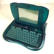 UNTESTED Apple Newton eMate 300 Laptop Computer 1997 H0208 Stylus SELLIN... - $78.69