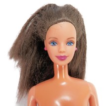 Vtg 1999 Pretty In Plaid Brunette Barbie Doll Only 20667 Bob Mackie Face - $92.93 MXN