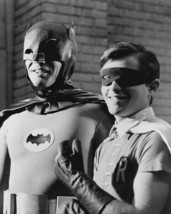 Batman TV series Adam West &amp; Burt Ward smiling in scene 8x10 inch photo - £7.67 GBP