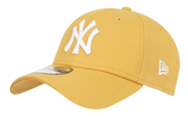 New Era MLB League Essential 9FORTY New York Yankees Baseball Cap Sport ... - $41.76