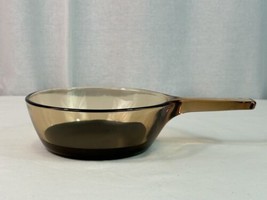 TWO Vision Corning Amber .5 L Saucepans (1 w/ Teflon, 1 without) &amp; 1 Lid... - $461.33 MXN