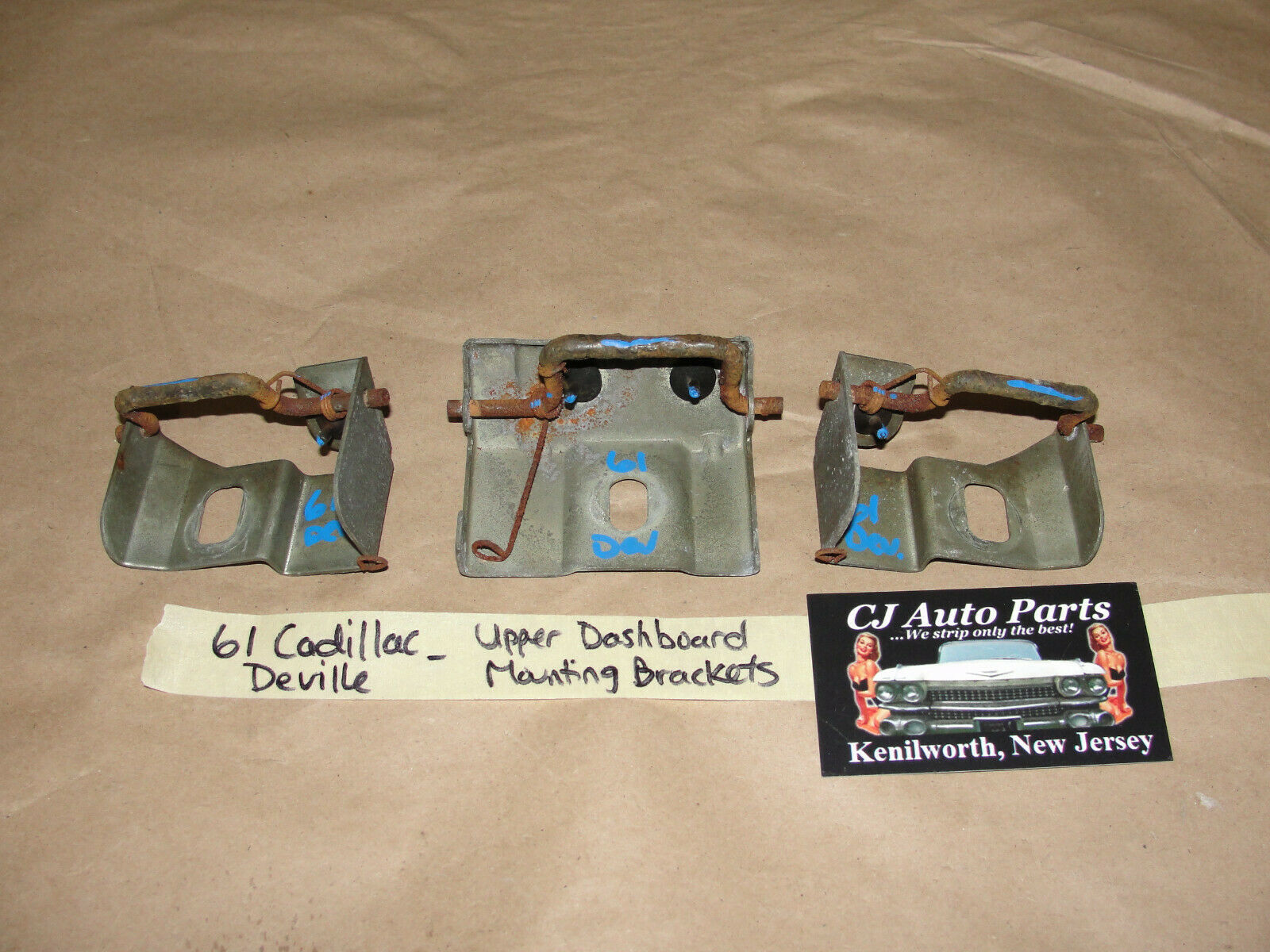 OEM 61 Cadillac Deville TOP UPPER DASH DASHBOARD MOUNTING BRACKETS - $24.74