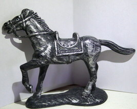 Medieval Knights Horse Action Figure mid 2000&#39;s non poseable silver color toy - £11.70 GBP