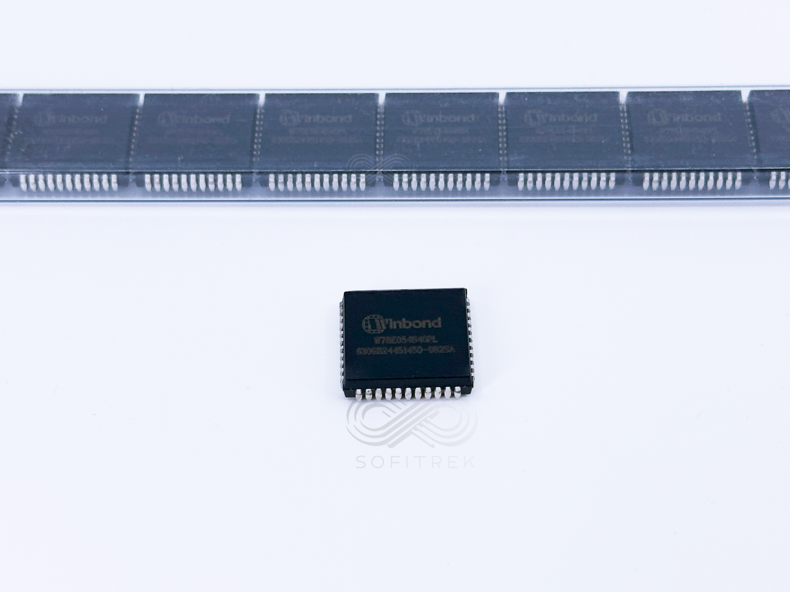 1X W78E054B40PL Winbond 8051 8 Bit Microcontroller 16K 40MHz PLCC-44 MCU IC - $2.60