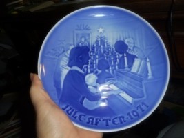 Bing &amp; Grondahl B&amp;G 1971 .. Jule After 1971 &quot;Christmas At Home&quot; Plate/EUC - £10.19 GBP