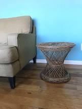 Vintage MCM Hourglass Woven Rattan Wheat Sheaf Coffee End Side Round Table  - $148.50