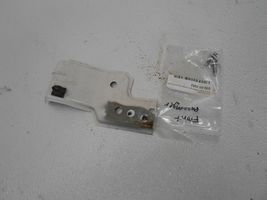 2006 ford escape Front Right Passenger Fender Mount Bracket - €20,73 EUR