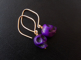 Purple Skull Earrings, Dia De Los Muertos, Sugar Skull, Gold Brass Dangles - £23.84 GBP