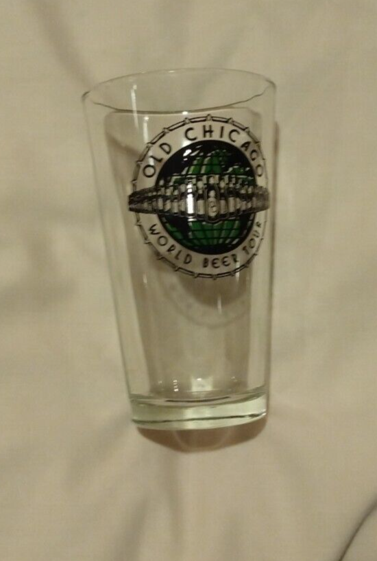 Old Chicago World Beer Tour Clear Glass Beer Pint Glass With Logo - $7.43