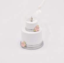 Hallmark Keepsake 1&quot; Miniature Christmas Ornament 2022, Cute Lil&#39; Wedding Cake, - £9.31 GBP