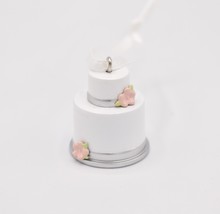 Hallmark Keepsake 1&quot; Miniature Christmas Ornament 2022, Cute Lil&#39; Wedding Cake, - £8.93 GBP