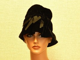 Ladies&#39; Vintage Dress Hat, Stitched Velvet w/Accent Ribbon Bow, Medium, #HAT-1 - £23.37 GBP