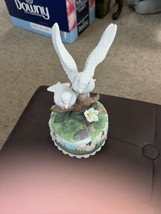 Vintage White Doves Bird~ Wind Up Music Box - £6.81 GBP