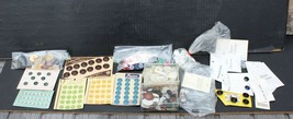 Vintage Lot Of Assorted Buttons Bakelite, Plastic, Metal, Mother of Pearl  - £23.58 GBP