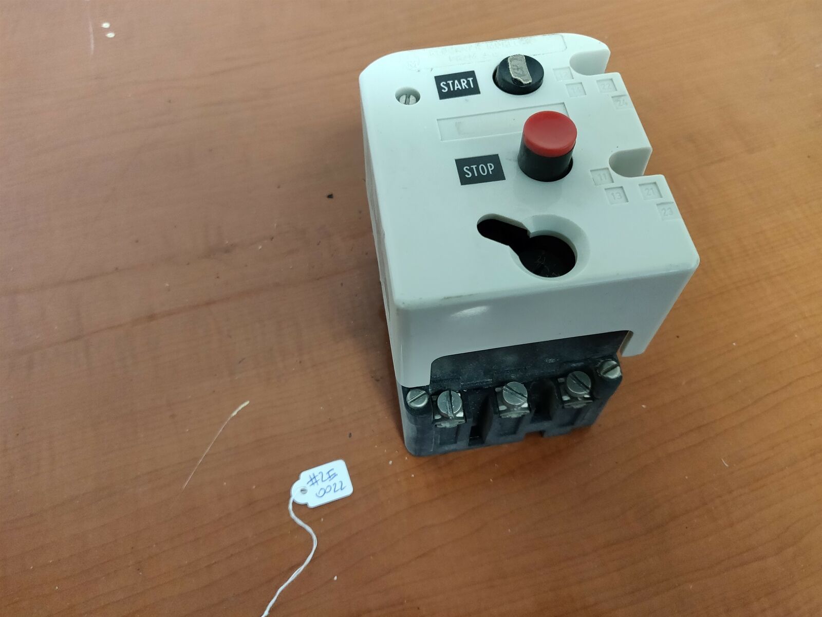 Klockner Moeller PKZM 3-2,5-NA, Manual Starter, 600VAC, 3 Pole, 15-40 HP - $14.47