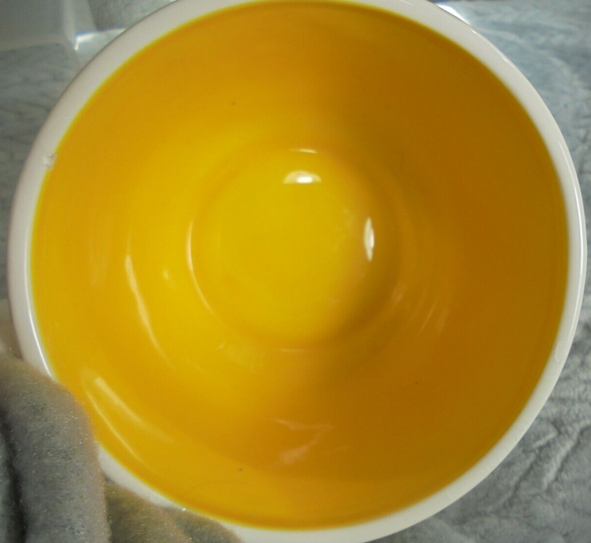 Starbucks 2007 White Yellow Starburst Flower Coffee Tea Mug Hand Painted RARE Item image 9