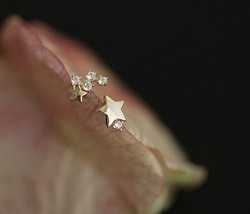 14K Gold Asymmetric Destiny Star Stud Earrinings -S925 Sterling Silver, Unisex - £33.45 GBP