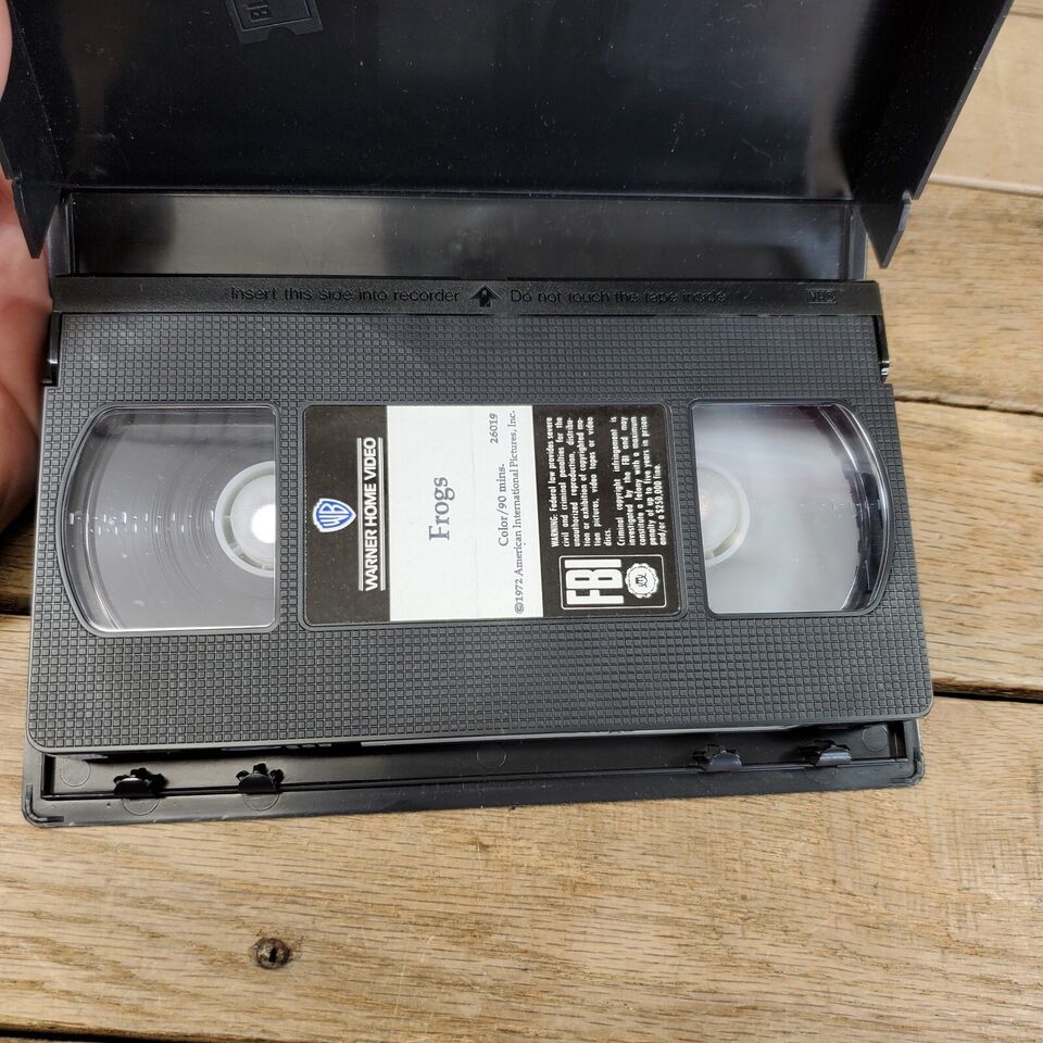 FROGS 1972 Horror VHS With Clamshell Case Cut Box Blockbuster Clam