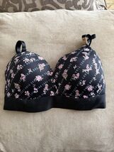 Victorias Secret PINK wear Everywhere Wireless Push Up Bra 32DD Black Fl... - $19.79