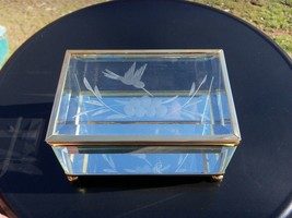 Vintage Glass Trinket Box With Etched Hummingbird Nice - £15.62 GBP
