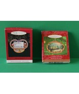 Ornaments-Hallmark Christmas/Holiday Wheel of Fortune &amp; A Holiday Gather... - €21,47 EUR